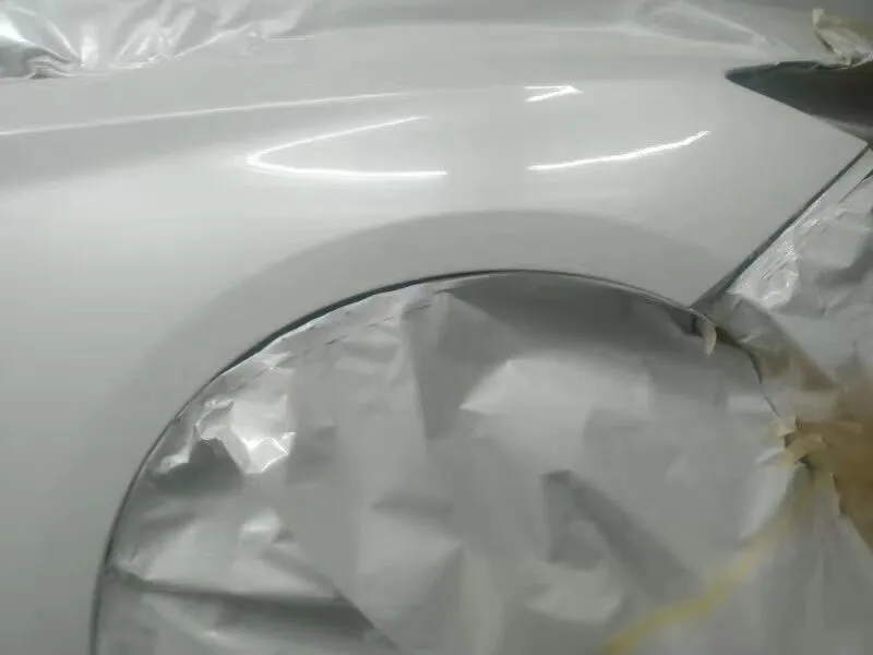 Good Weather Resistance High Gloss Retention Fast Drying & Excellent Performance Spray Auto Body Coating Varnish Rap-430 4: 1 Thinner Free