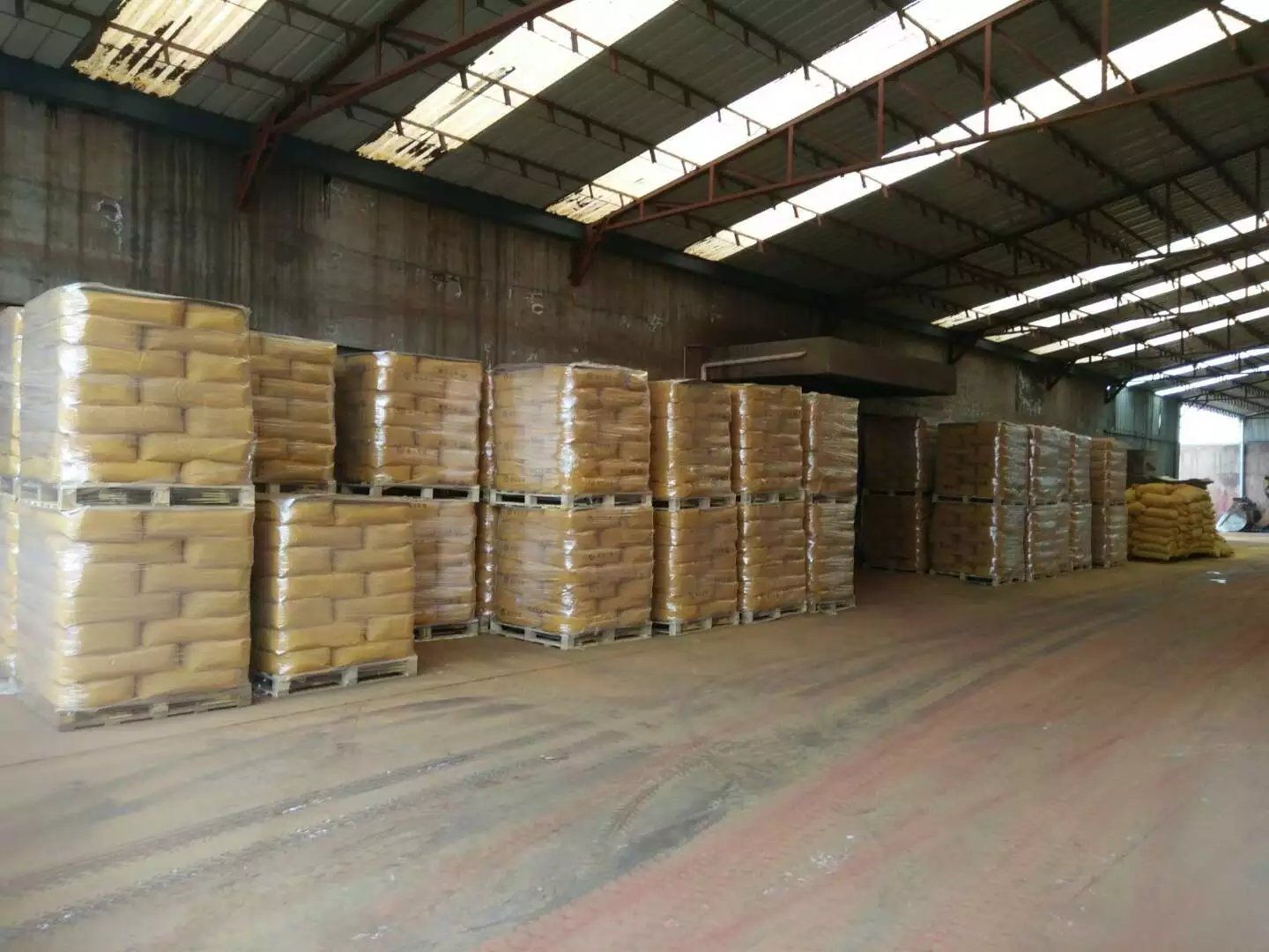 Yellow Oxide 920 for Asphalt Pigment and Concrete