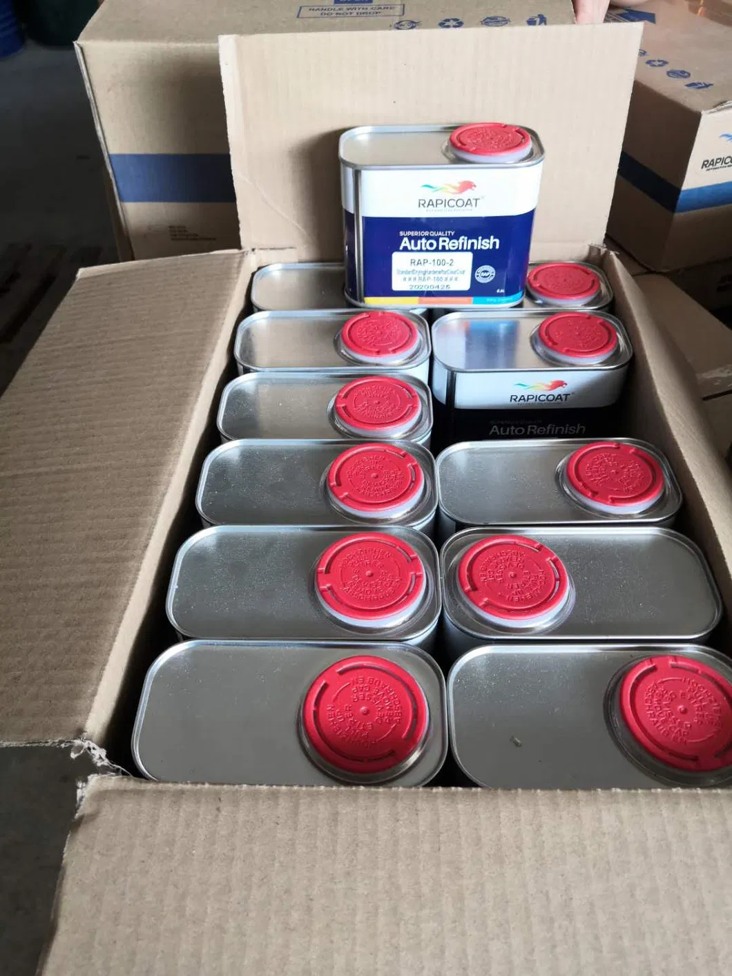 Yellowing-Resistant Hardener Designed for 2K Color Topcoat Automotive Repair Solid Colors Reapair Usage Chemical Auxiliary Agent